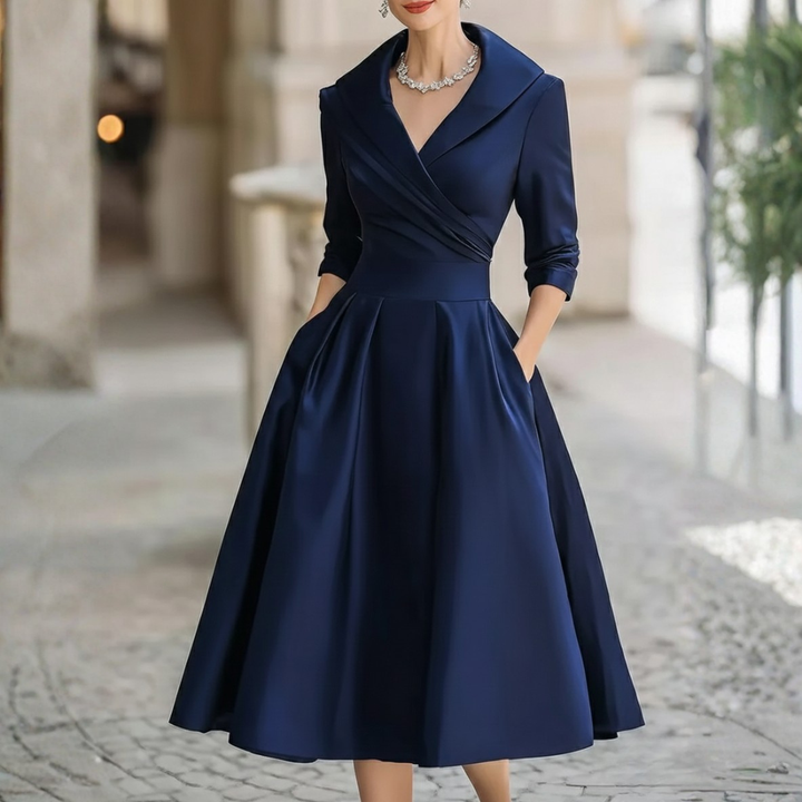 Robe mi-longue en satin, coupe trapèze, devant croisé, manches trois-quarts pour femme