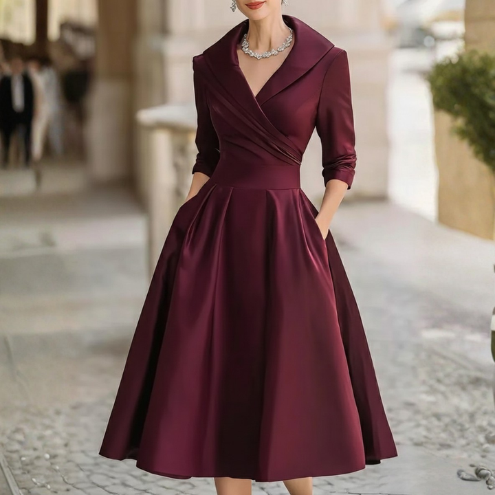 Robe mi-longue en satin, coupe trapèze, devant croisé, manches trois-quarts pour femme